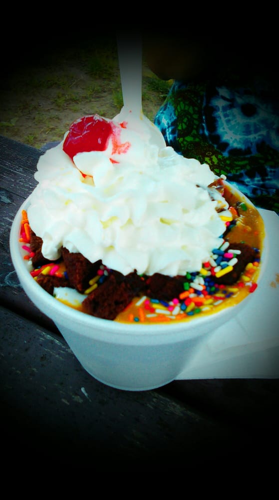 Abraham's Creek Ice Cream & Burger Barn