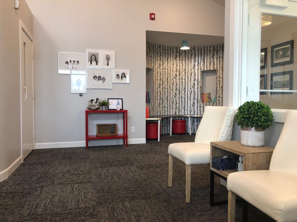image of business Dental Center