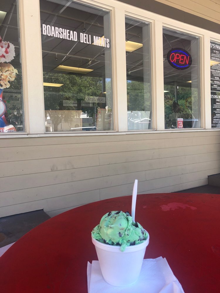 TJ's Deli and Ice Cream