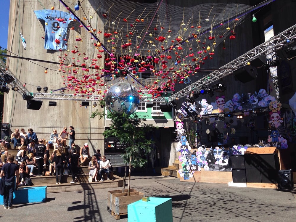 Trädgården 32 Photos & 30 Reviews Dance Clubs Hammarby Slussväg 2