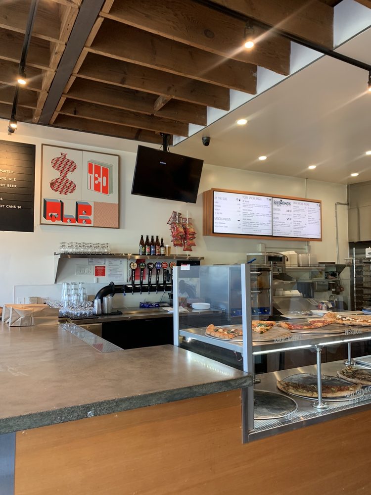 Raymond's Pizzeria