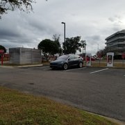 Tesla Supercharger - EV Charging Stations - 3528 Thomasville Rd