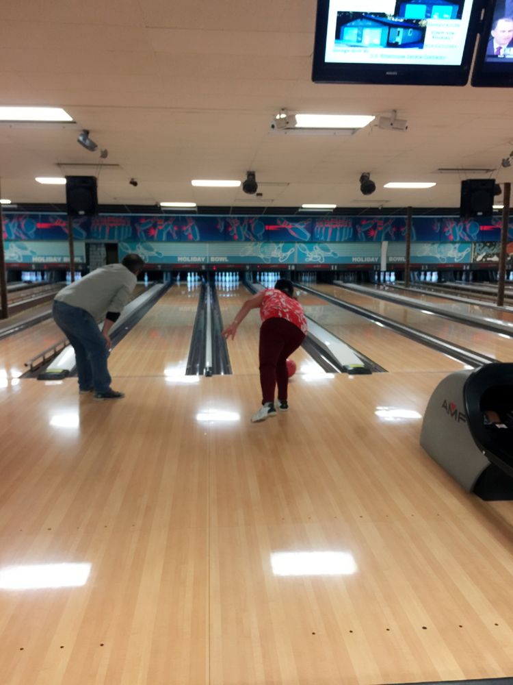 Holiday Bowl Bowling 11862 William Penn Hwy, Huntingdon, PA Phone