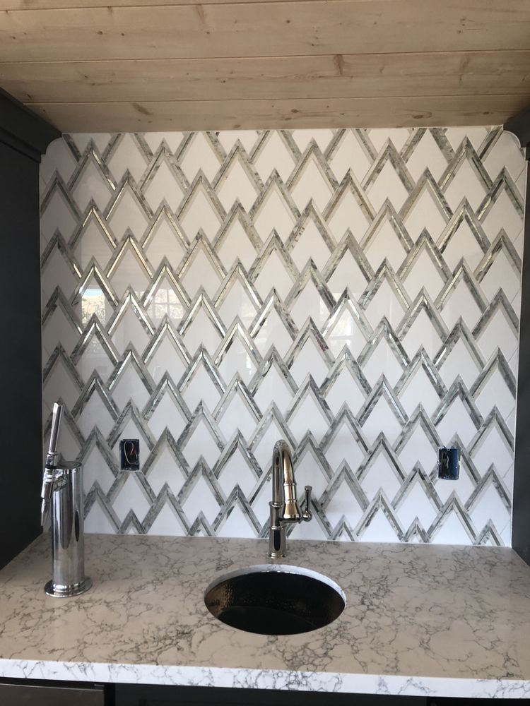 image of business Old School Tile