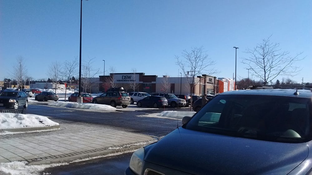 Ottawa Trainyards Shopping Centers 165 Trainyards Drive, Ottawa, ON