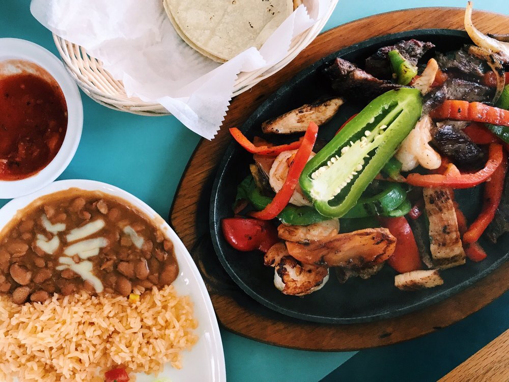 Shrimp En Steak Fajitas Yelp Photo Of Poco Loco Mexican Restaurant Thornburg Va United States Shrimp