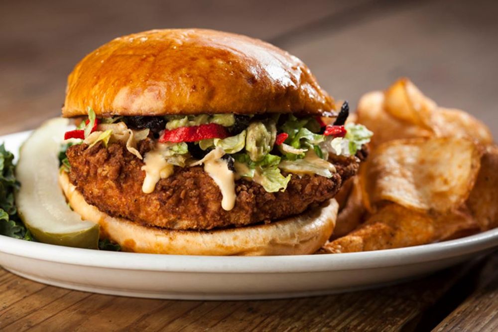 Pluckers Wing Bar - Oak Hill