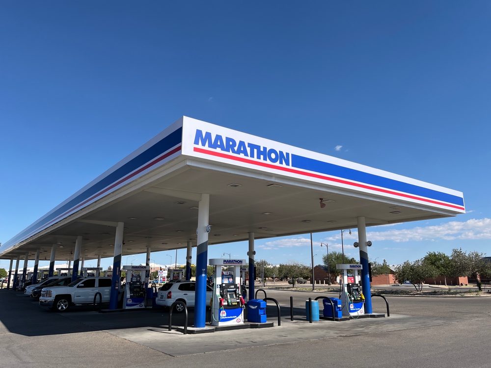 Cassidy Gas Station / Shoppette