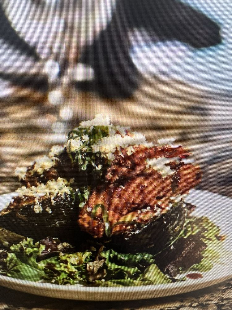 Rock & Rolls Sushi Lounge