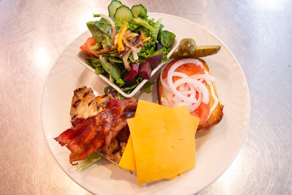 Edward's Bistro