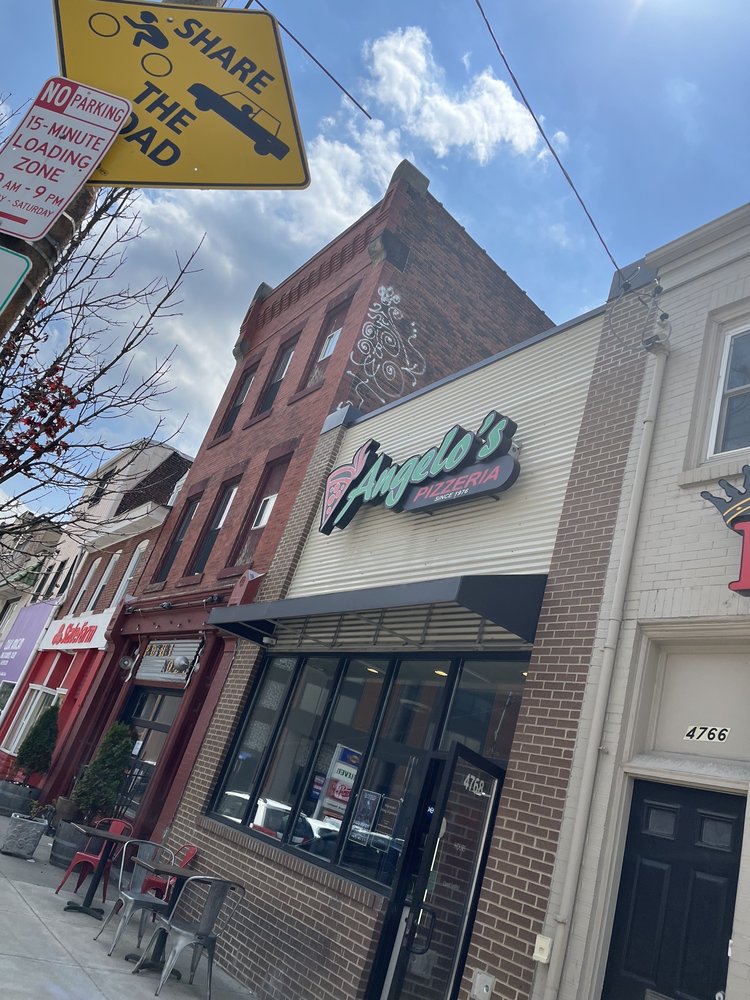 Angelo's Pizzeria