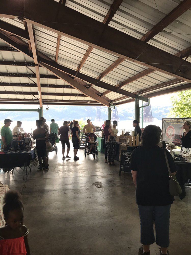 Poughkeepsie Waterfront Market