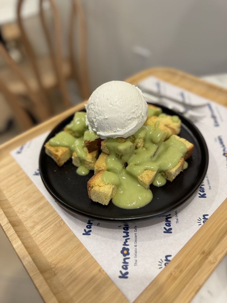 Kanomwaan Thai Gelato and Dessert Cafe