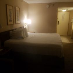 Days Hotel By Wyndham Buffalo Airport 18 Reviews Hotels 4345 Photo Of Days Hotel By Wyndham Buffalo Airport Ny United States