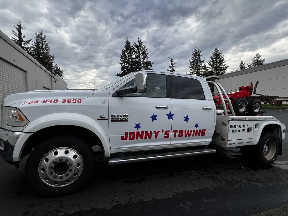 Jonny's Towing