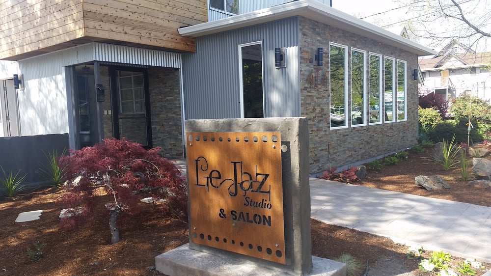 Le Jaz 17 Photos Hair Salons 414 SW 4th St, Grants Pass, OR