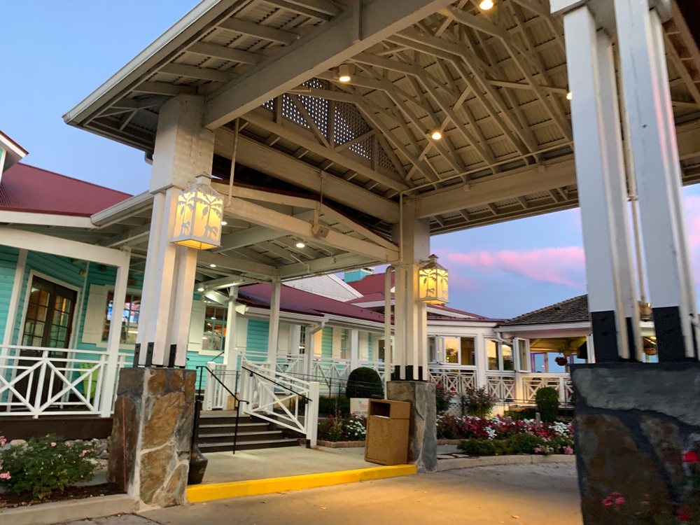 Bahama Breeze