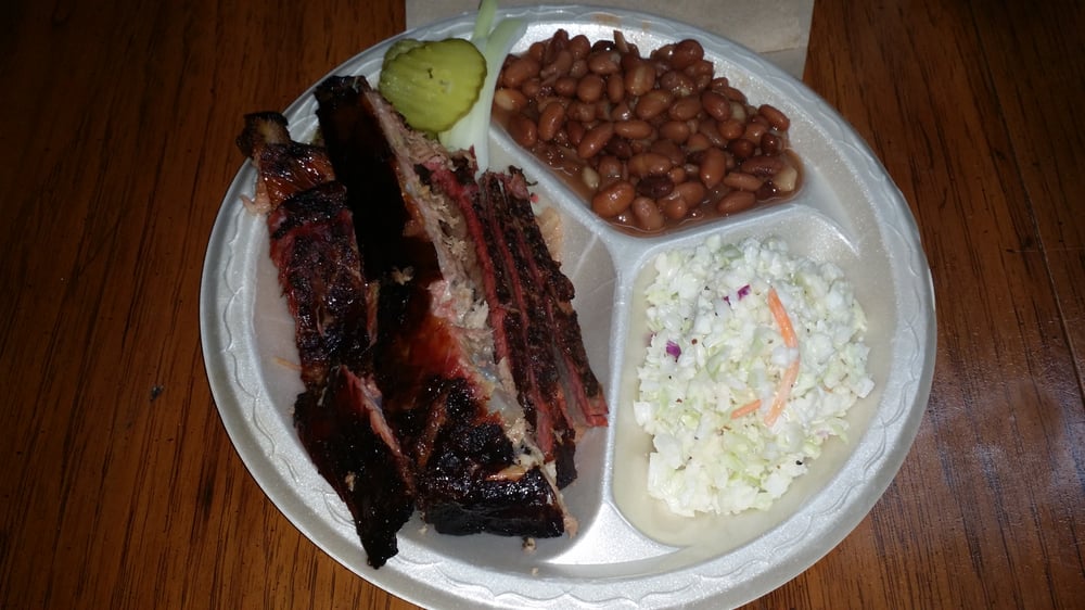 Bennie J's Smoke Pit