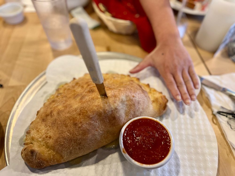 Louie's Pizza & Catering