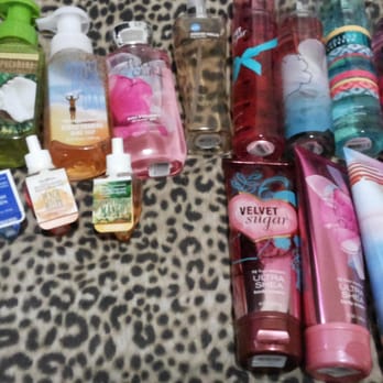 bath body works 59 photos 24 reviews cosmetics beauty bath and body works ca