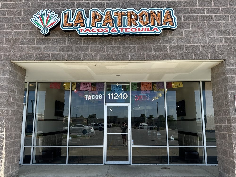 La Patrona Tacos & Tequila, Overland Park Roadtrippers