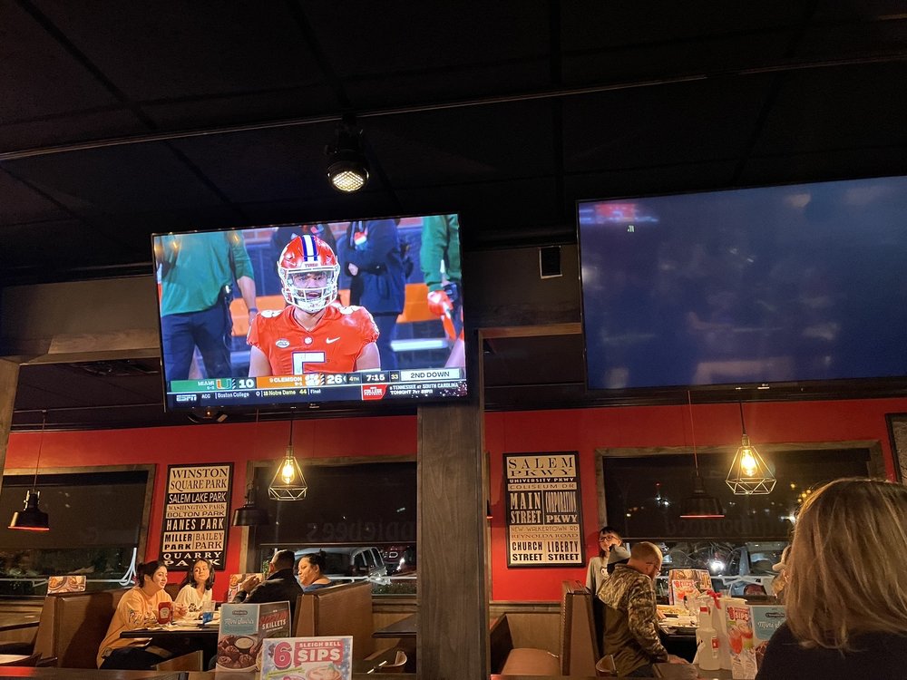 Applebee's Grill + Bar