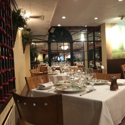 Nino S Restaurant Order Food Online 158 Photos 228 Reviews Photo Of Nino S Restaurant New York Ny United States Interior