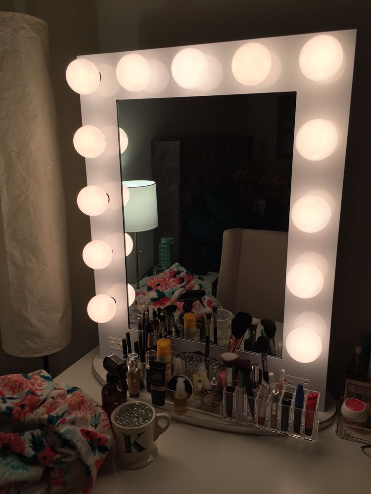 Vanity Girl Hollywood 23 Photos Reviews Furniture