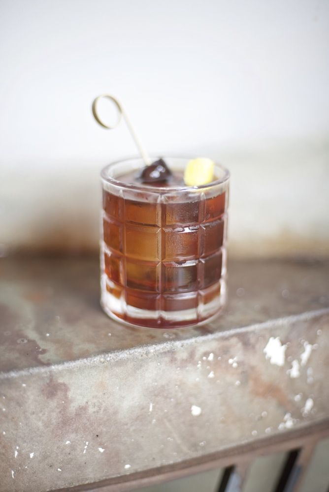 The Moonroom 30 Photos & 19 Reviews Lounges 442 Preston Street