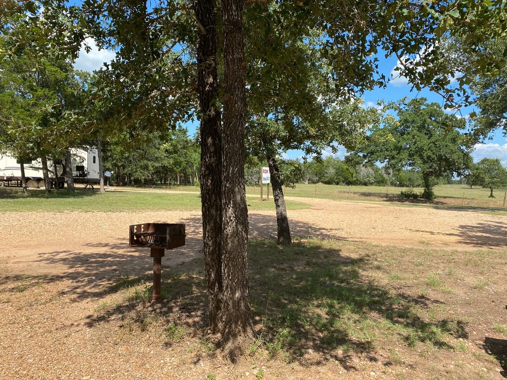 Available RV Rentals Giddings, TX %business_name