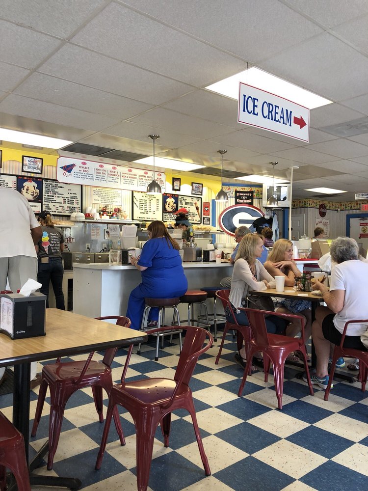Ye Ole Fashioned Ice Cream & Sandwich Cafe 104 Photos & 107 Reviews