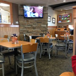 Culver S Ice Cream Frozen Yogurt 375 E Business Hwy 151 Photo Of Culver S Platteville Wi United States Nice Ambiance