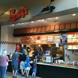Wendy S Closed Fast Food 101 Jordan Creek Pkwy West Des Photo Of Wendy S West Des Moines Ia United States
