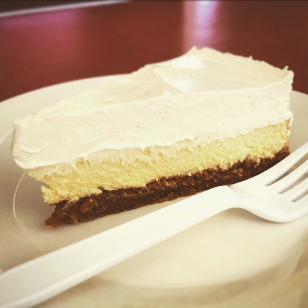 Magoons Famous Delicatessen