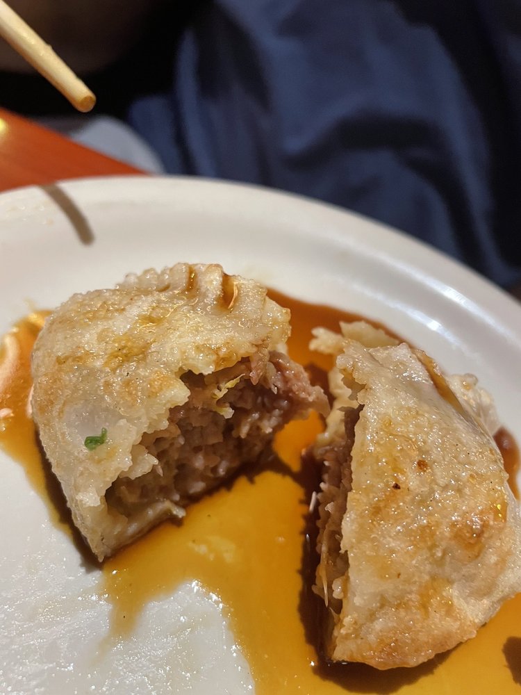 Moon Thai & Japanese Moon Thai & Japanese