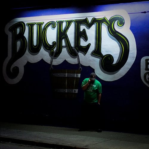 Buckets Tavern