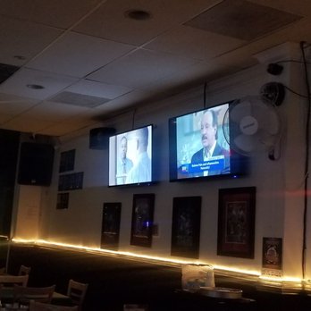 Springfield tavern poker