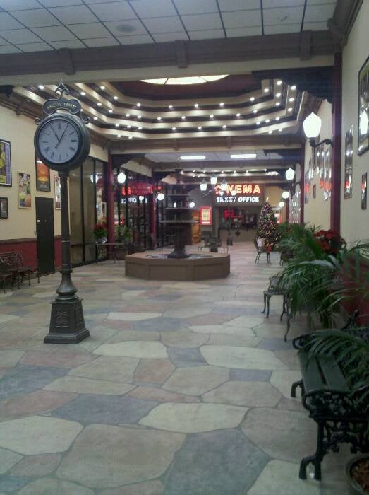 Chalmette Movies 19 Reviews Cinema 8700 W Judge Perez Blvd