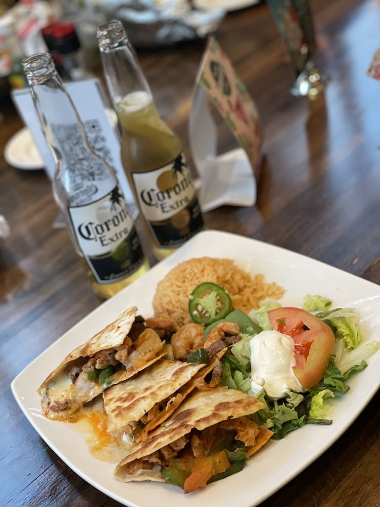 Chicano's Cocina Bar & Grill Chicano's Cocina Bar & Grill