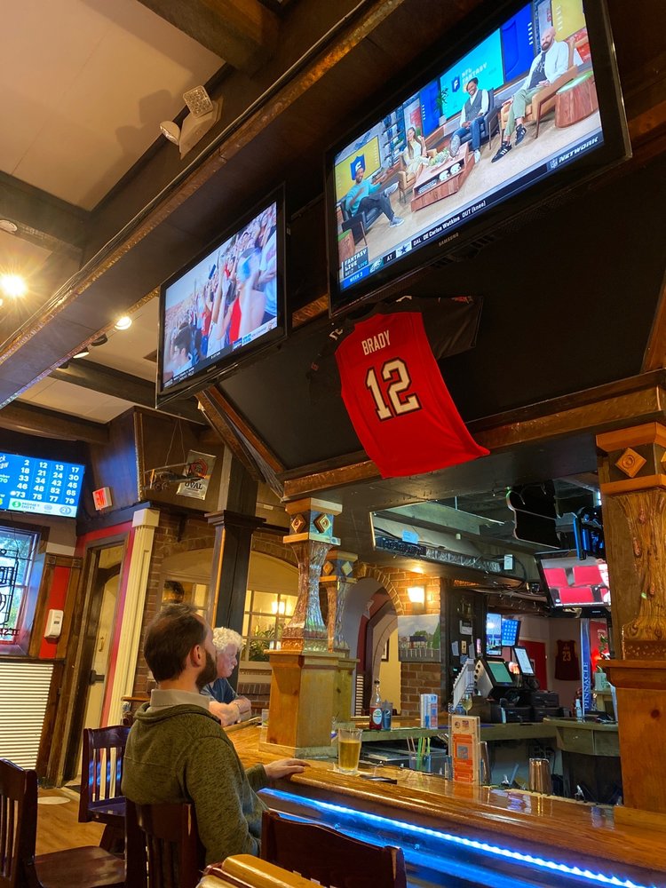 Buster’s Sports Bar And Grill