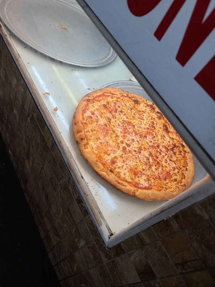 $1.50 Fresh pizza