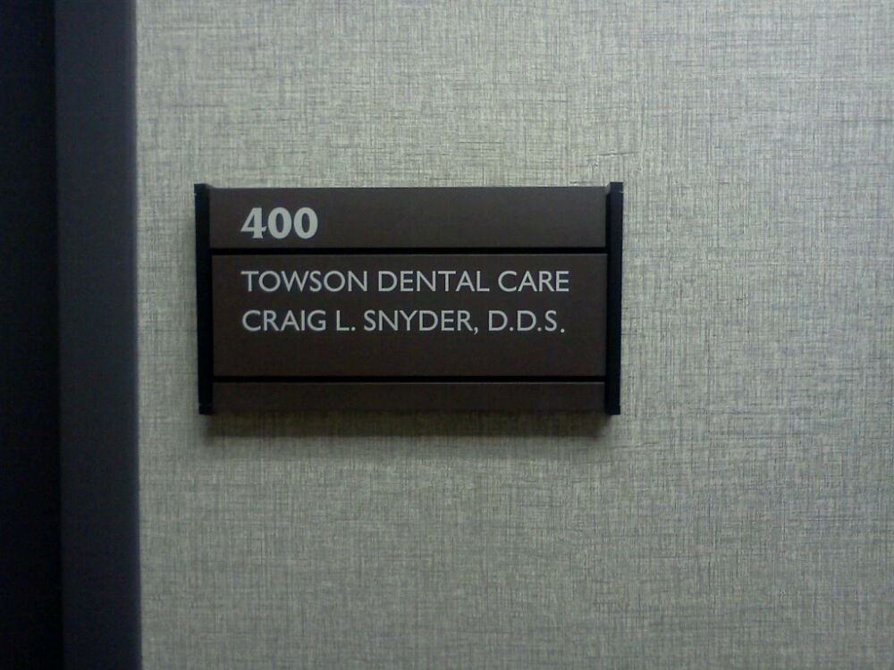 image of business Snyder Craig L, DDS