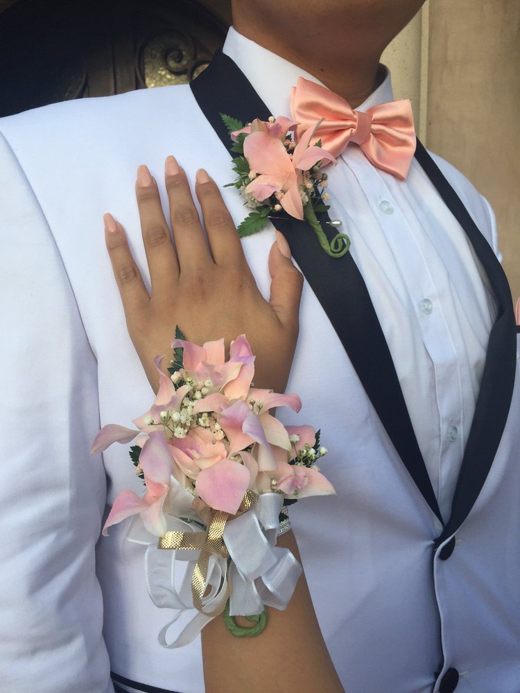 The Best Flowers 16 Photos & 35 Reviews Florists 2158 Colorado