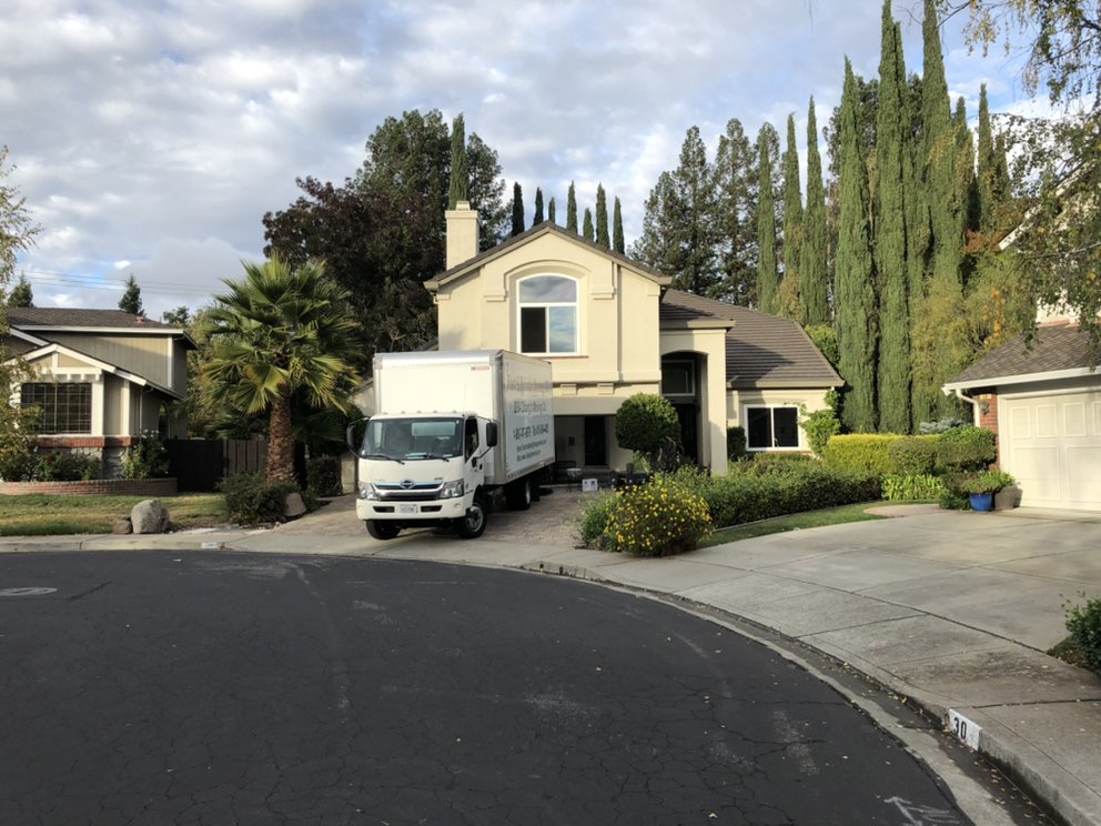 Fast 'n Reliable Moving Dba Zhang's Moving