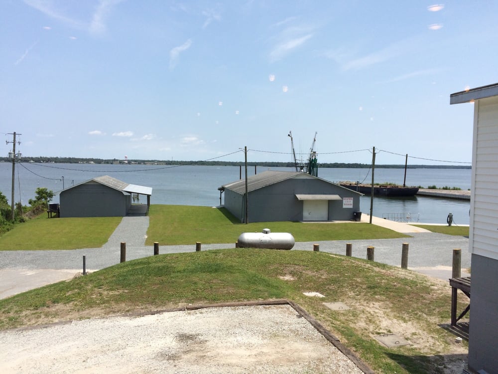 Riverview Cafe 80 Photos & 161 Reviews Seafood 119 Hall Point Rd, Sneads Ferry, NC
