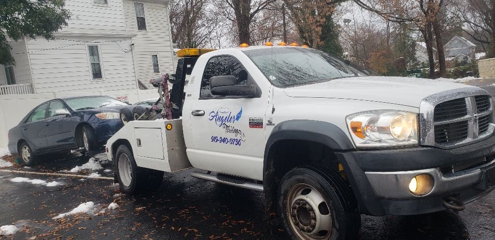 Angeles Towing and Roadside Assistance
