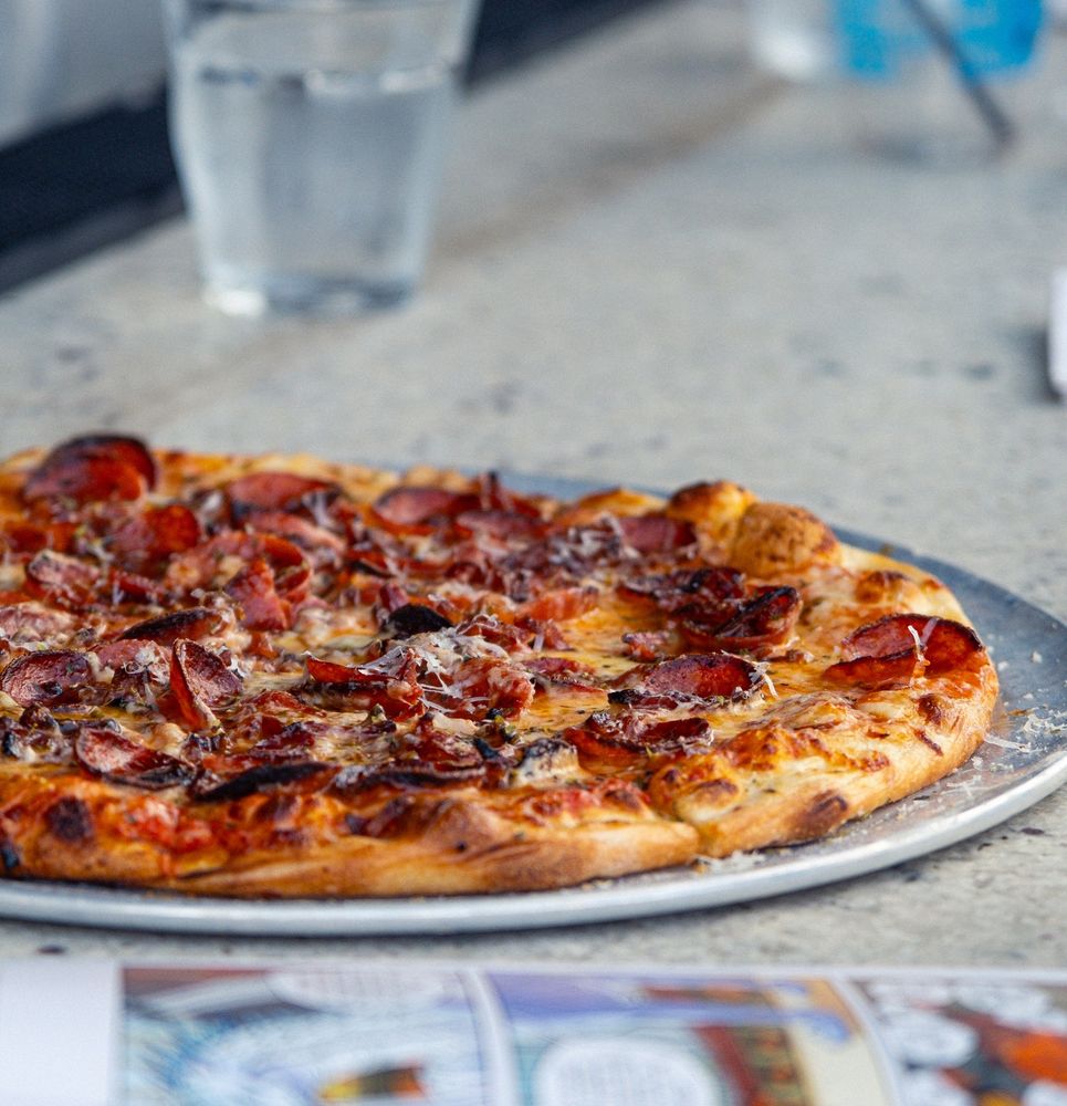 Leo's Pizza Image