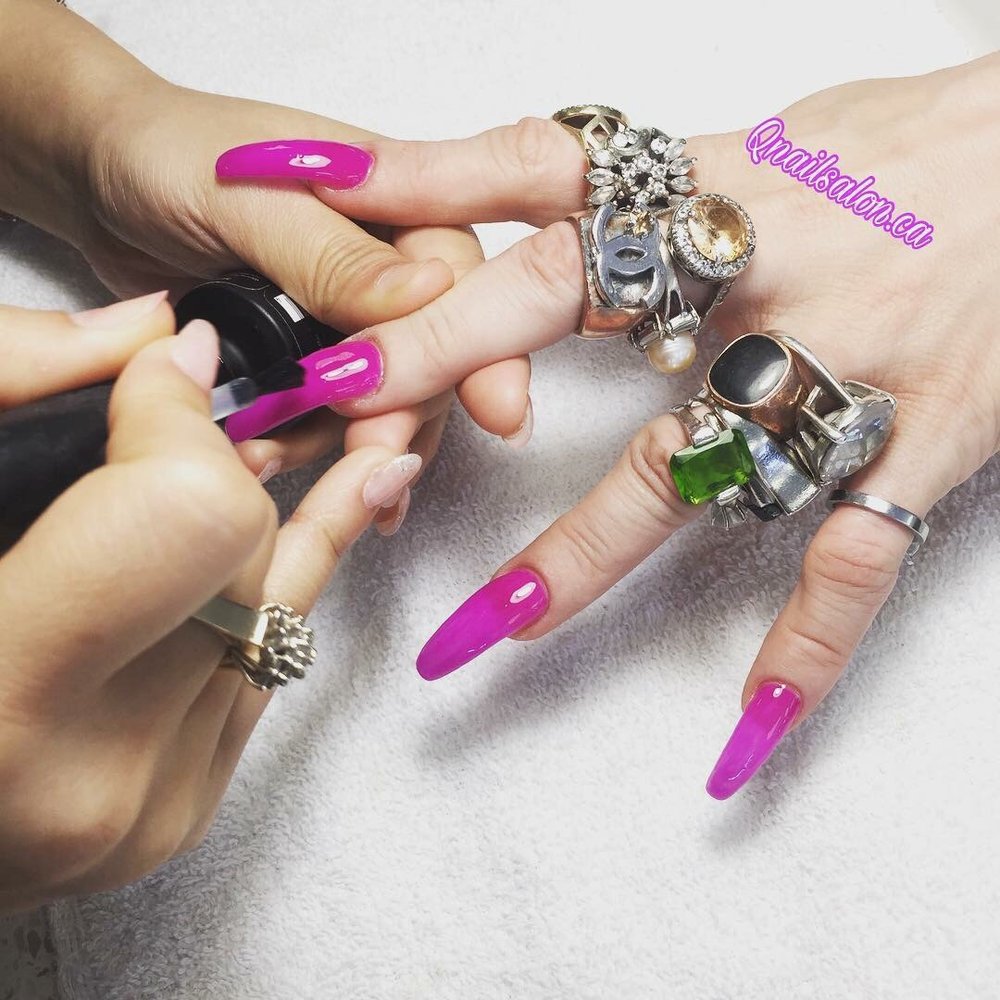 Q Nails Salon