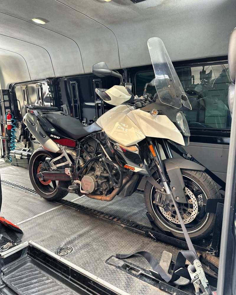Fast Eddie's Motorcycle and Transport