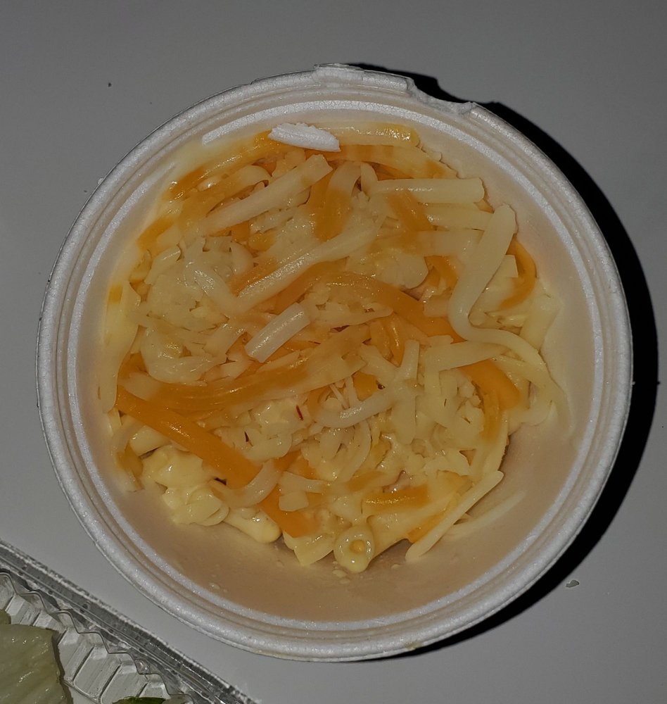 Pluckers Wing Bar - Cypress